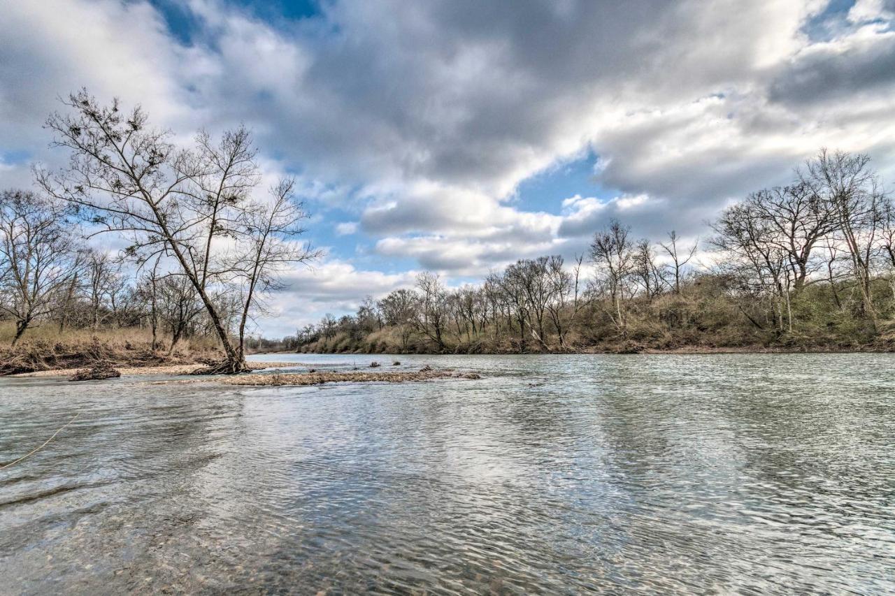 Upscale Riverfront Home With Beach And Fire Pit! Glenwood Esterno foto