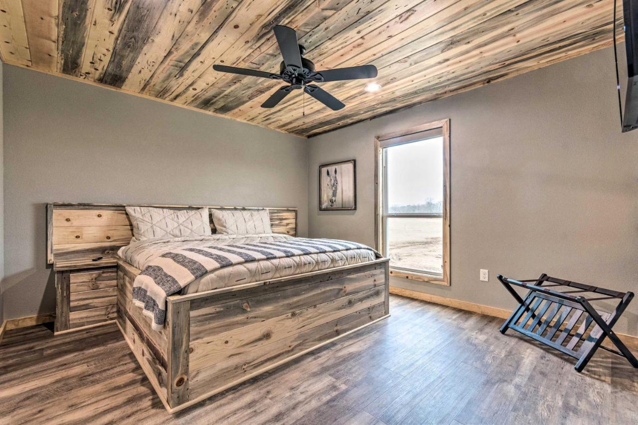 Upscale Riverfront Home With Beach And Fire Pit! Glenwood Esterno foto